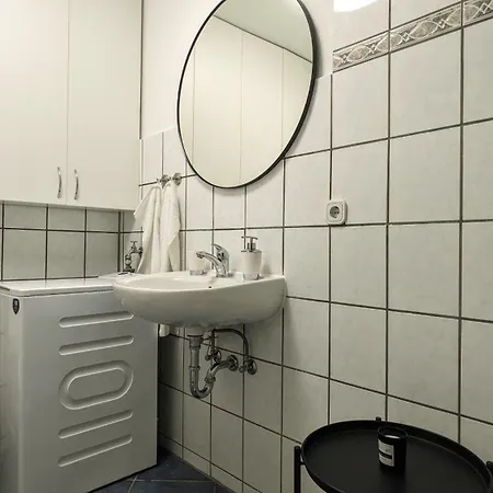 Tt Living Apartments Bonitas & Divinitas I 2 Schlafzimmer I Kueche I Vollbad I Waschmaschine Rellingen Buitenkant foto