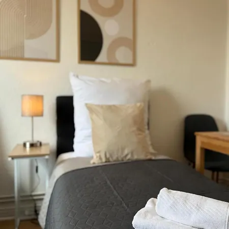 Tt Living Apartments Bonitas & Divinitas I 2 Schlafzimmer I Kueche I Vollbad I Waschmaschine Rellingen Buitenkant foto