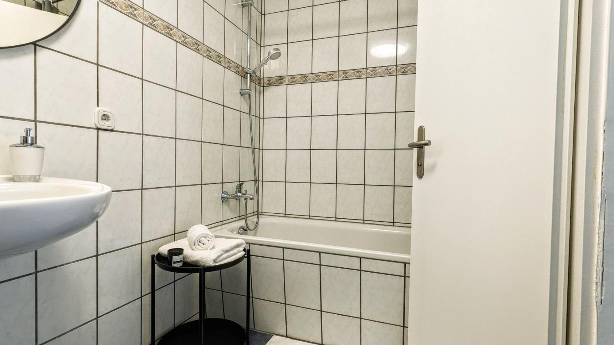 Apartment Tt Living Bonitas & Divinitas I 2 Schlafzimmer I Kueche I Vollbad I Waschmaschine *